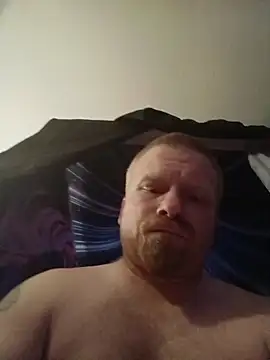 cockycummer élő XXX-chatje