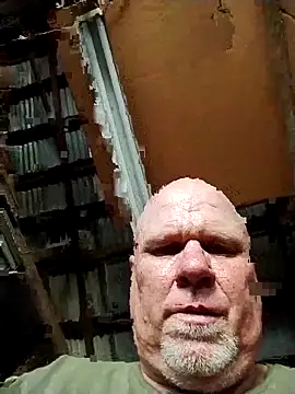 Reddog833's Webcam Show