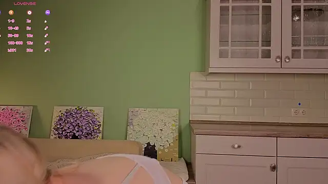 UWU_flower's Live XXX Chat