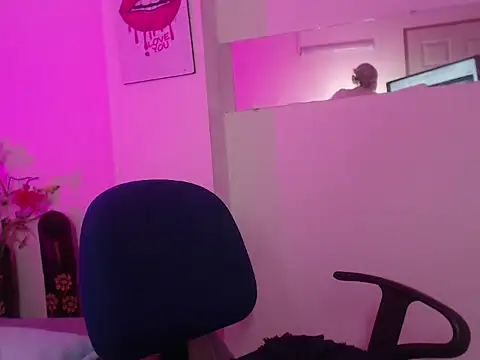 Ailanys_Miller élő XXX-chatje