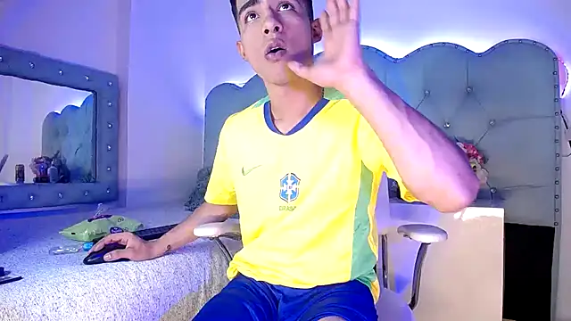 Apolo_Richards 即時 XXX 聊天