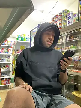 JuanZapata33's Webcam Show