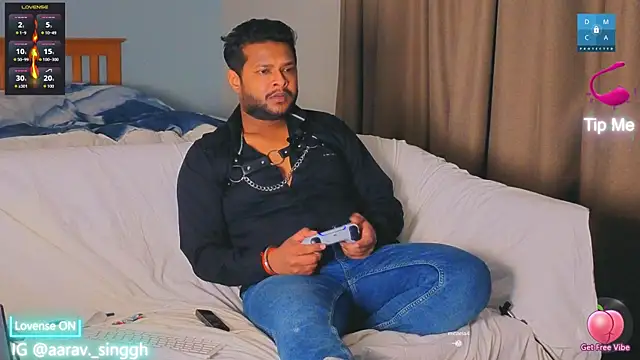 aarrav_hotty: онлайн-секс-чат