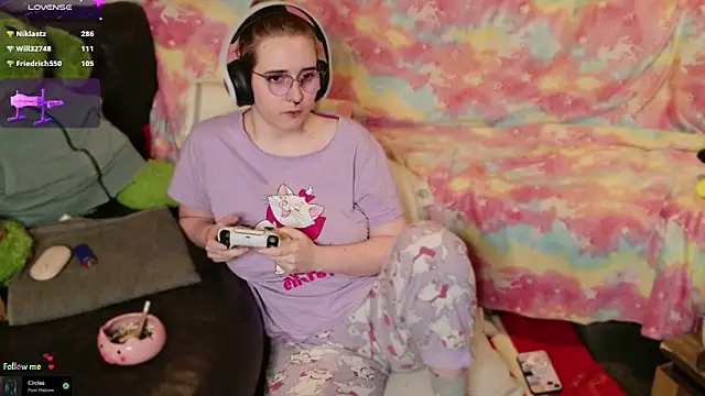 Chat +18 de GamerGirl_Eve ao vivo