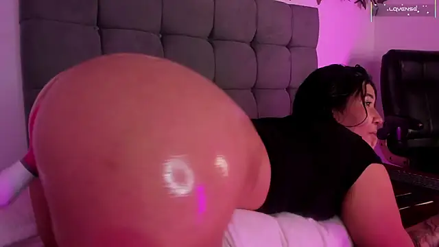 Lilith_RoseCss: онлайн-секс-чат