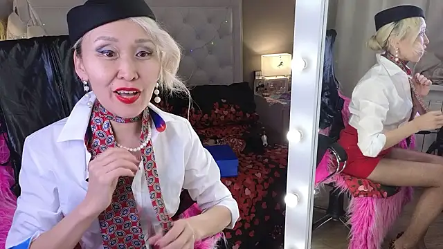 XXX chat uživo modela RoxalanaStar