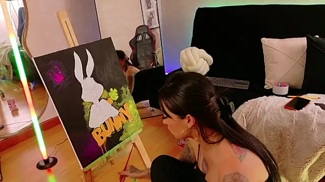 دردشة EmmyEvans1 الجنسية المباشرة