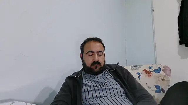 Chat XXX en directo de mio_jaks