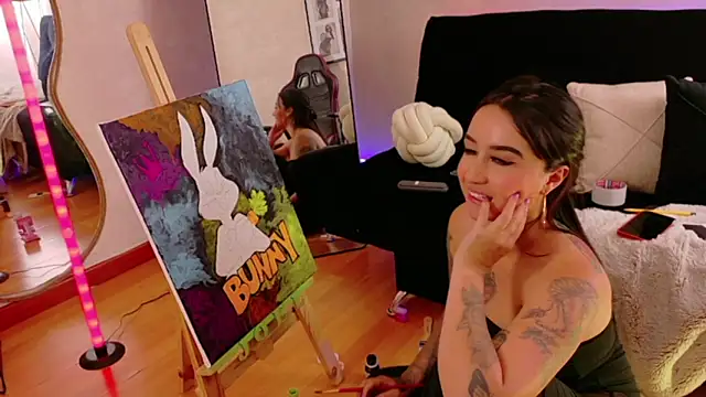 دردشة EmmyEvans1 الجنسية المباشرة