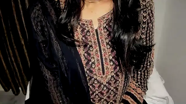 XXX chat uživo modela TheShyGirl_