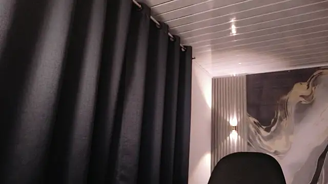 chloeey777_: онлайн-секс-чат