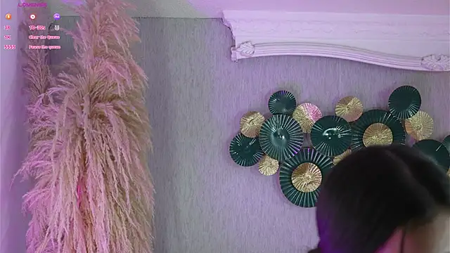 laraa_jeean élő XXX-chatje