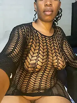 Candice950 即時 XXX 聊天