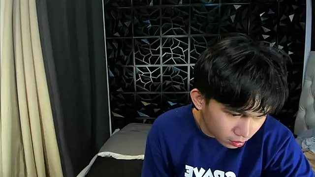 davincihugecock 即時 XXX 聊天