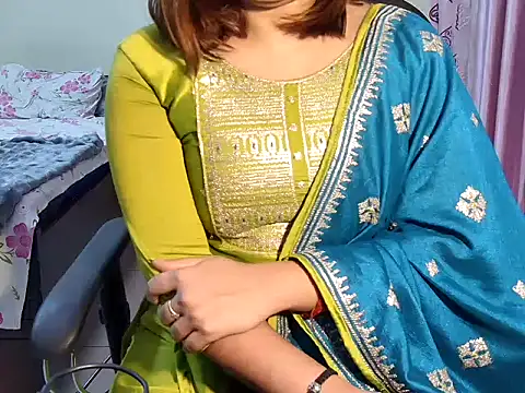 Avnii_09 Adlı Modelin Web Kamerası Şovu