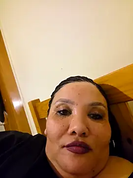 Curvy-Nthabi_X Webcam-Show