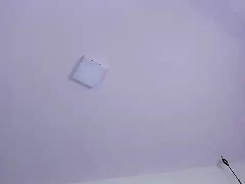 Lele_669: διαδικτυακό σόου στην κάμερα