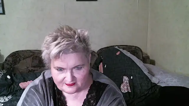 Lana555 现场XXX聊天