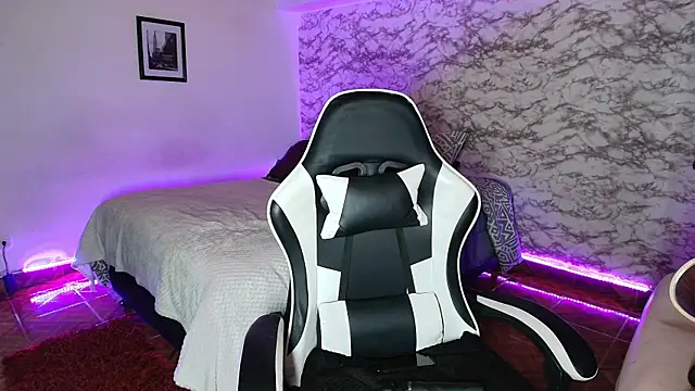 Camila_IRooseのライブXXXチャット