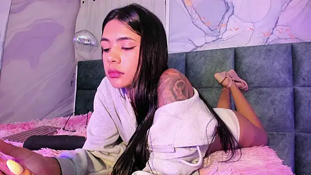 Chat +18 de AntonellaRossi ao vivo