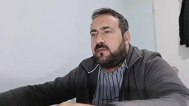 mio_jaks Chat XXX in diretta