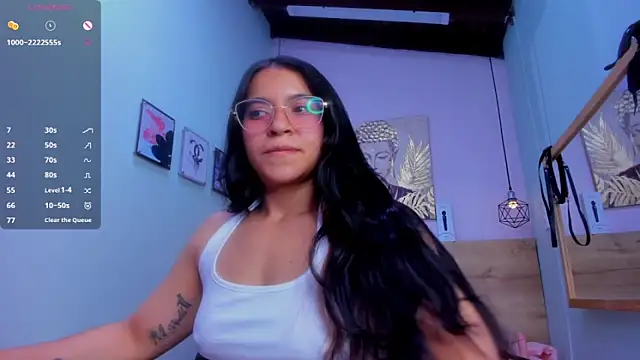 lalytulu99 élő XXX-chatje