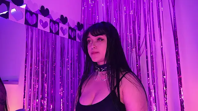 Gloomydoll live XXX chat