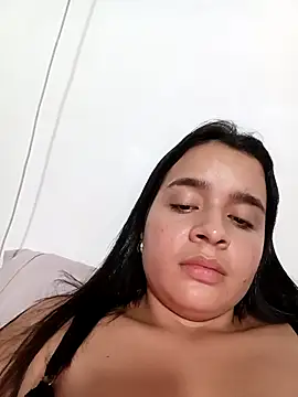 Julieth_hot-69 live XXX chat