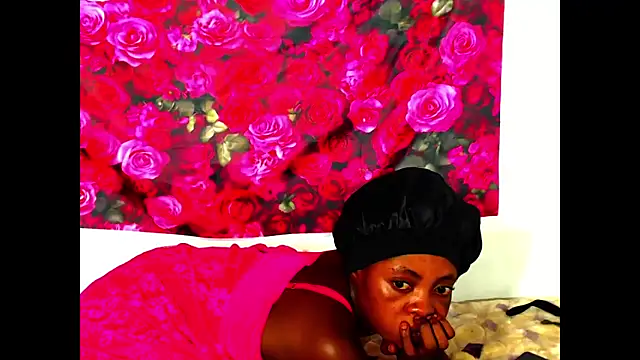 Sweeteboneycherry live XXX chat