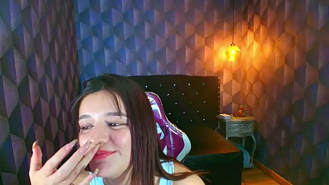 Chat XXX en directo de LiaHarryis