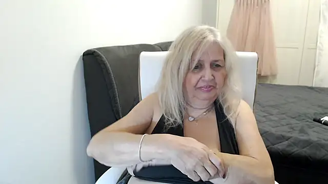 SusiLifeXXX Chat XXX in diretta