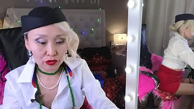 RoxalanaStar 现场XXX聊天