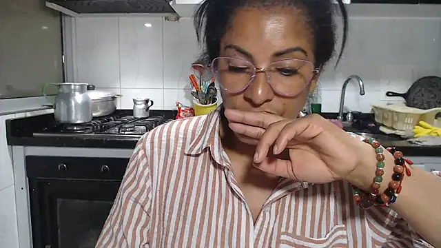 kateleyagreyn Live XXX chat