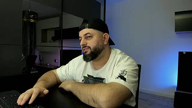 Chat XXX en directo de DravenPeak