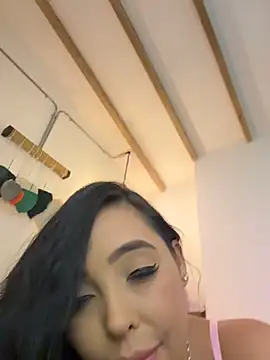 annyfosterr 现场XXX聊天