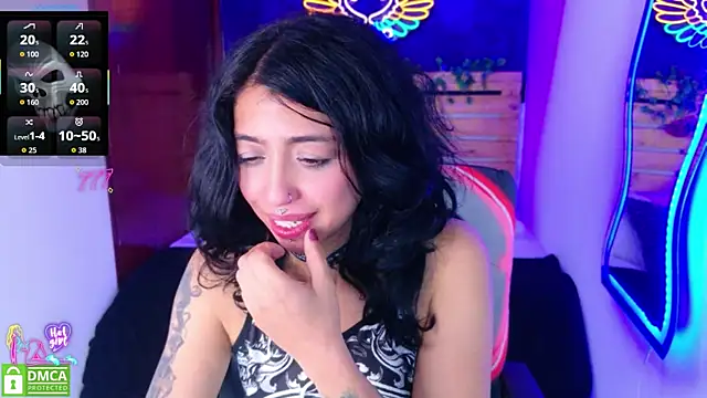 REDHOTTER_ 即時 XXX 聊天