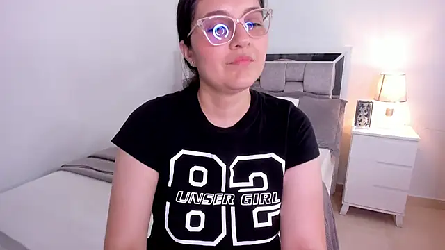 Camilaa_bueno 现场XXX聊天