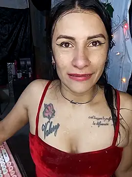 laurahotdirty 现场XXX聊天