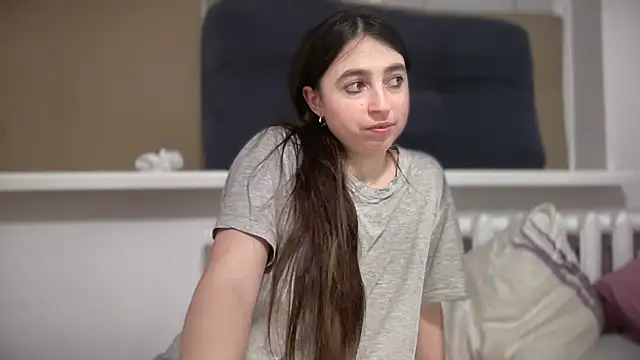 Aphr0ditee Adlı Modelin Canlı XXX Sohbeti