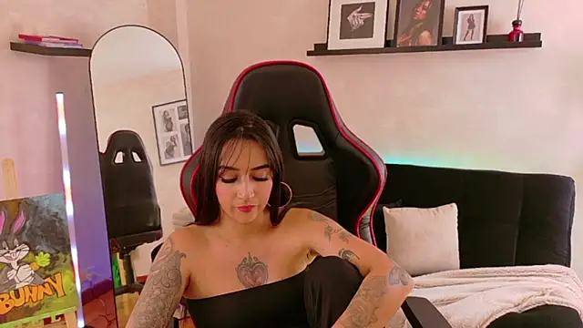 EmmyEvans1 即時 XXX 聊天