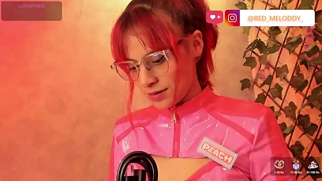 RedMeloddy's Live XXX Chat