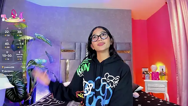 Tyla_Ks Live XXX-chat