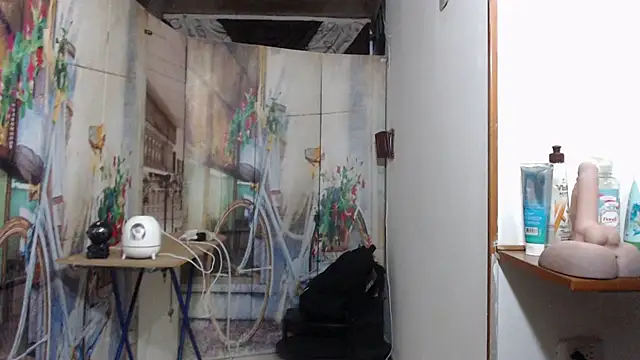 Chat XXX Live curly_greeneyed