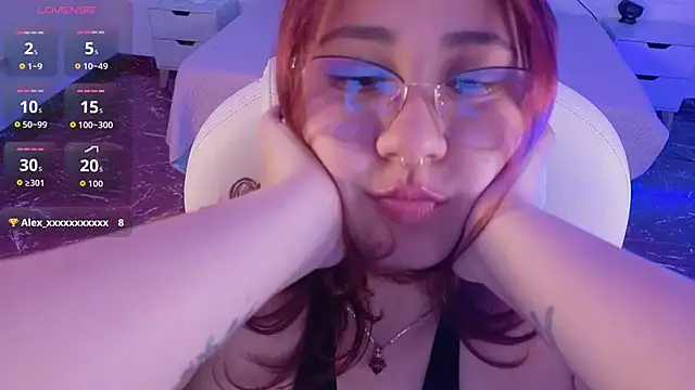 littlee_red's Live XXX Chat