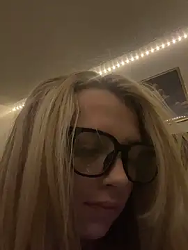 imkhloe Show in webcam