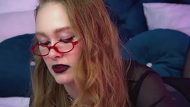 دردشة AgataFoxley الجنسية المباشرة