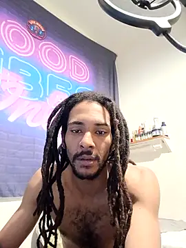 Mikaaa97 élő XXX-chatje