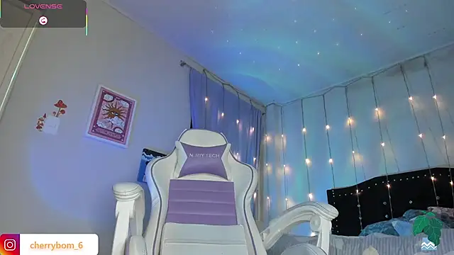 cherrybom_ Chat XXX in diretta