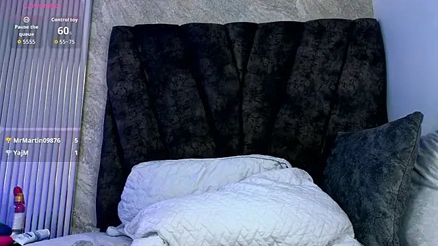 zoe_hugeboobs live XXX chat