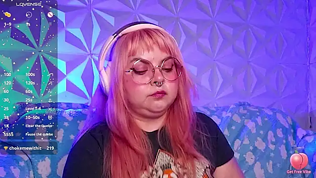 Satyn_doll live XXX chat